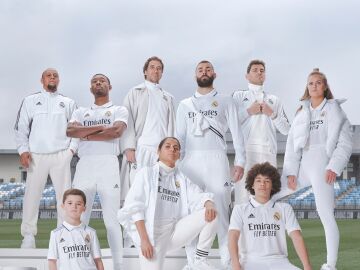 El Real Madrid presenta su nueva camiseta para la temporada 2022-23