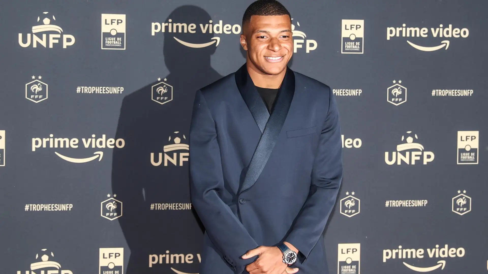 Mbappé habló sobre su futuro en la gala de futbolistas de Francia Mbappé habló sobre su futuro en la gala de futbolistas de Francia