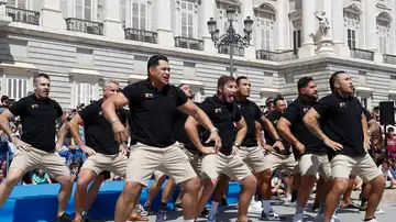 Los All Blacks ejecutan una 'haka' en Madrid Los All Blacks ejecutan una 'haka' en Madrid