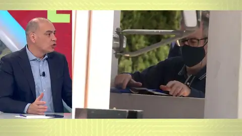 Anciano detenido. Anciano detenido.