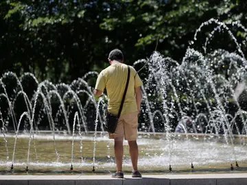 ¿Hasta cuándo durará la asfixiante ola de calor de esta semana en España?