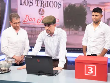 ¿Has perdido el móvil? Don Rogelio y sus trucos para hacerte la vida más fácil ¿Has perdido el móvil? Don Rogelio y sus trucos para hacerte la vida más fácil