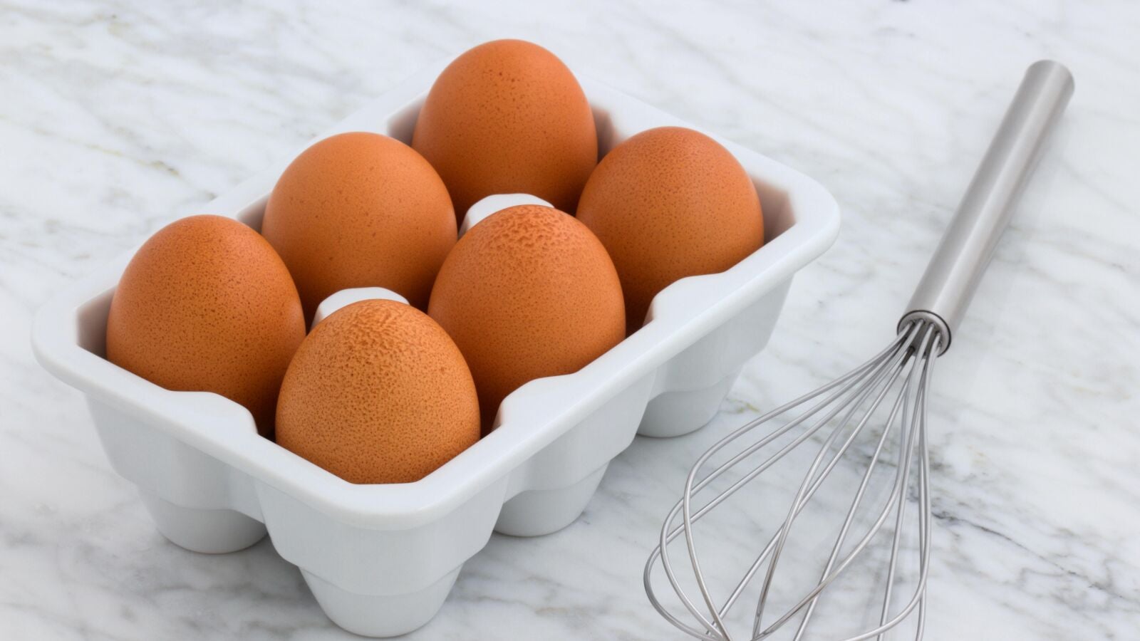 Aunque no lo parezca, comprar huevos de 'gallinas criadas en el suelo' en el súper no es la mejor opción