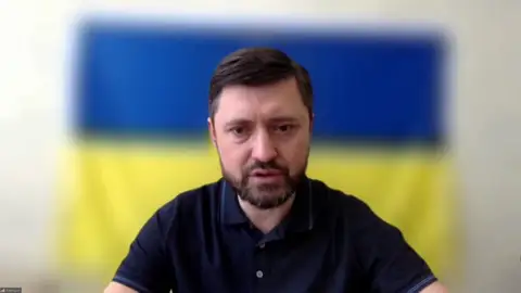 Vadym Boychenko El alcalde de Mariúpol: "Con la llegada del calor, miles de personas pueden morir por enfermedades infecciosas"