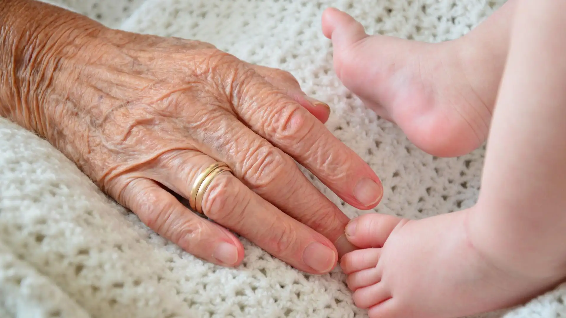 Demandan a su hijo por no querer ser padre