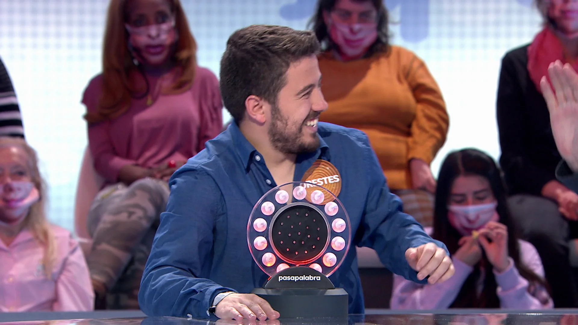 El nuevo chiste de Orestes en ‘Pasapalabra’... ¡frustrado por una inesperada ‘dislexia’! El nuevo chiste de Orestes en ‘Pasapalabra’... ¡frustrado por una inesperada ‘dislexia’!
