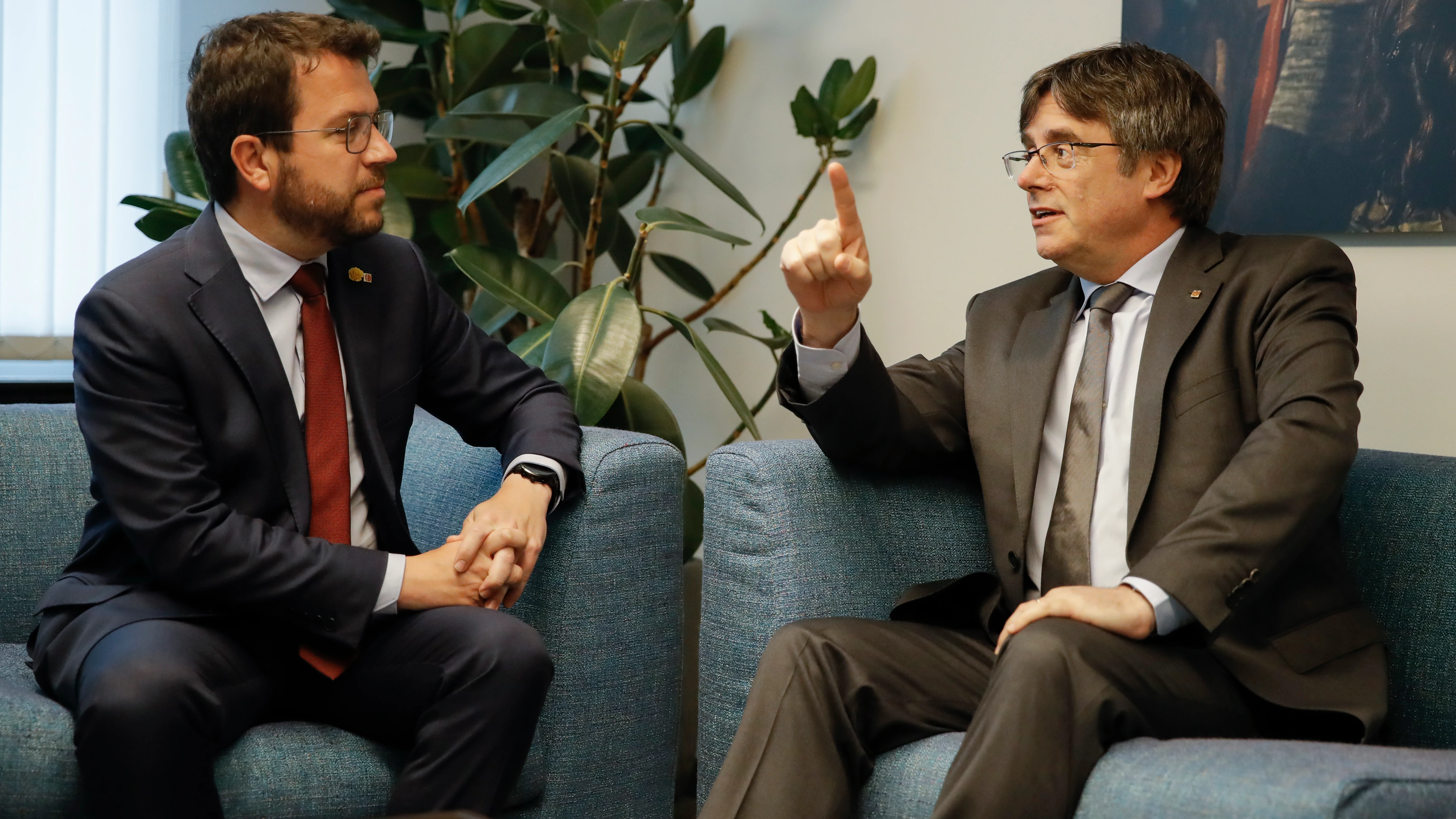 Pere Aragon&egrave;s y Carles Puigdemont