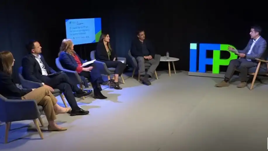 Mesa redonda sobre la formación profesional Mesa redonda sobre la formación profesional