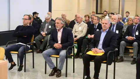 Efemérides de hoy 28 de mayo de 2022: la Audiencia Nacional dicta prisión inmediata para los tres condenados con penas más largas en la sentencia por la trama Gürtel Efemérides