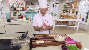 Dale forma a las arepas