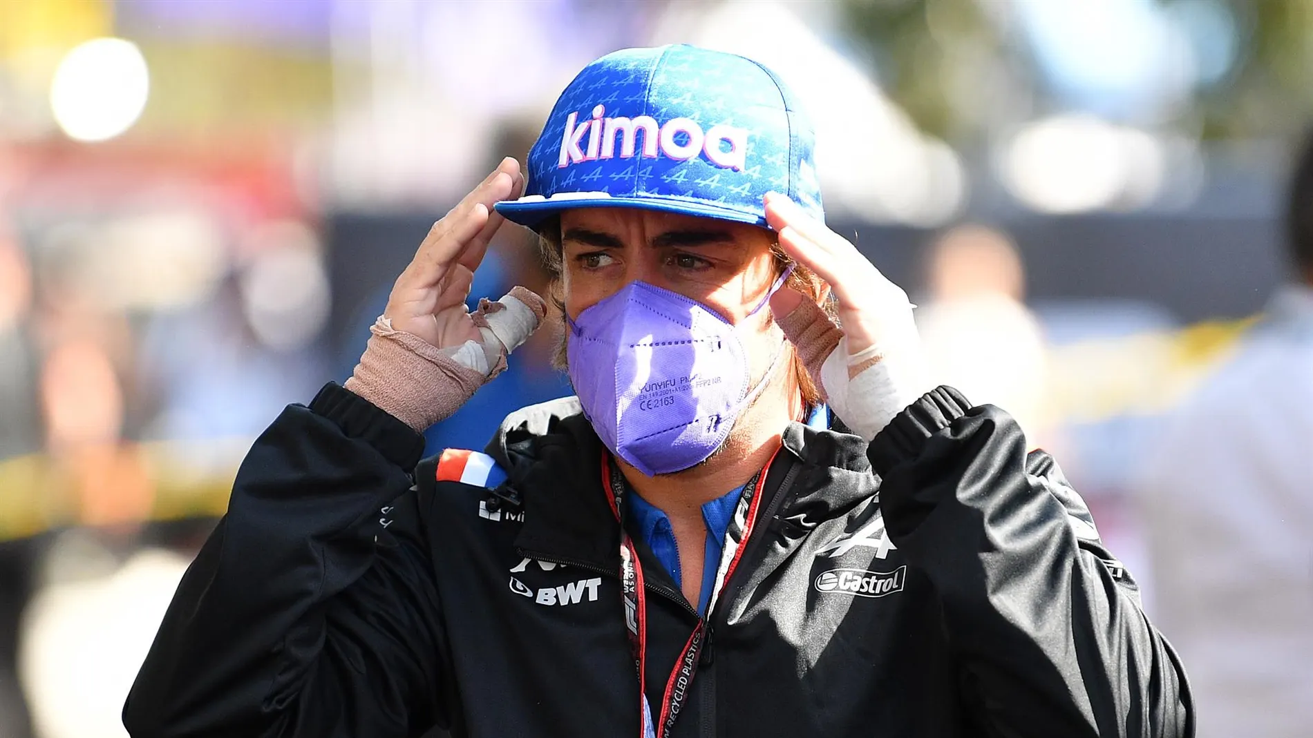 Fernando Alonso, en el paddock