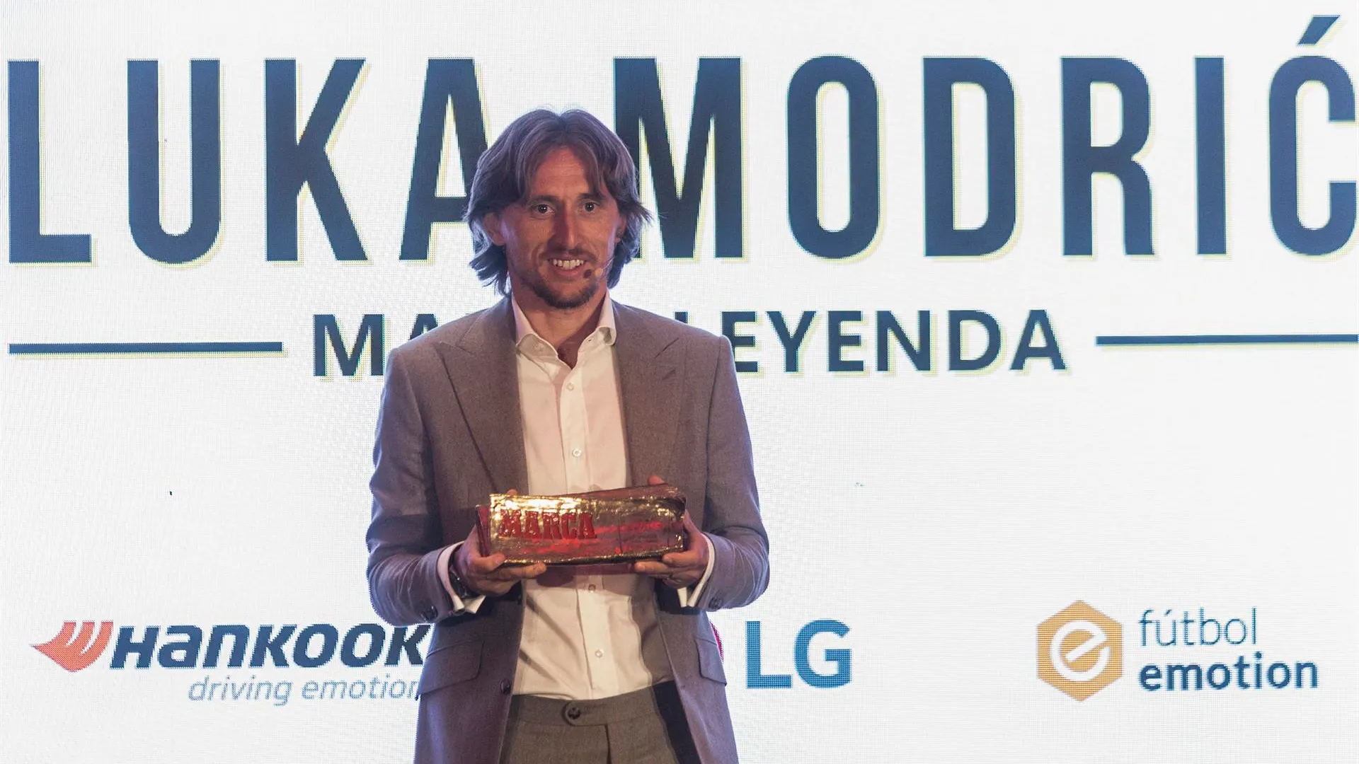 Luka Modric recibe el Marca Leyenda Luka Modric recibe el Marca Leyenda