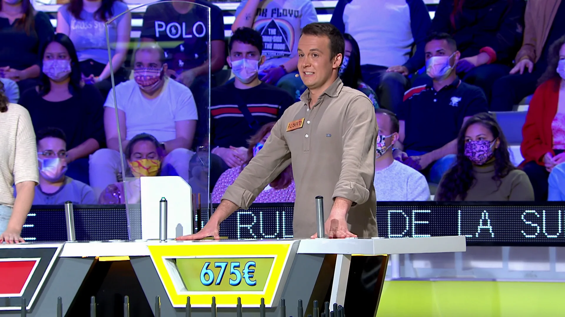Dinero o s&uacute;per comod&iacute;n: Alberto cae en la tentaci&oacute;n de Jorge Fern&aacute;ndez cuando iba a resolver en &lsquo;La ruleta de la suerte&rsquo; 