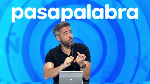 ¡Qué buen rollo! Roberto Leal revela en ‘Pasapalabra’ cómo conoció a Melendi ‘caminando por la vida’ ¡Qué buen rollo! Roberto Leal revela en ‘Pasapalabra’ cómo conoció a Melendi ‘caminando por la vida’