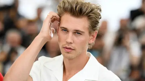 Austin Butler presentando 'Elvis' en Cannes Austin Butler presentando 'Elvis' en Cannes