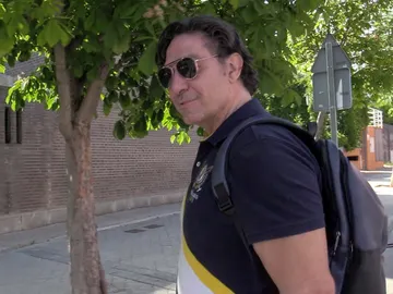 El actor Luis Lorenzo saliendo de los juzgados El actor Luis Lorenzo saliendo de los juzgados