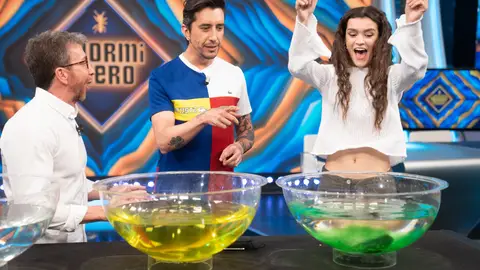 Amaia Romero en 'El Hormiguero 3.0' con Marron Amaia Romero en 'El Hormiguero 3.0' con Marron
