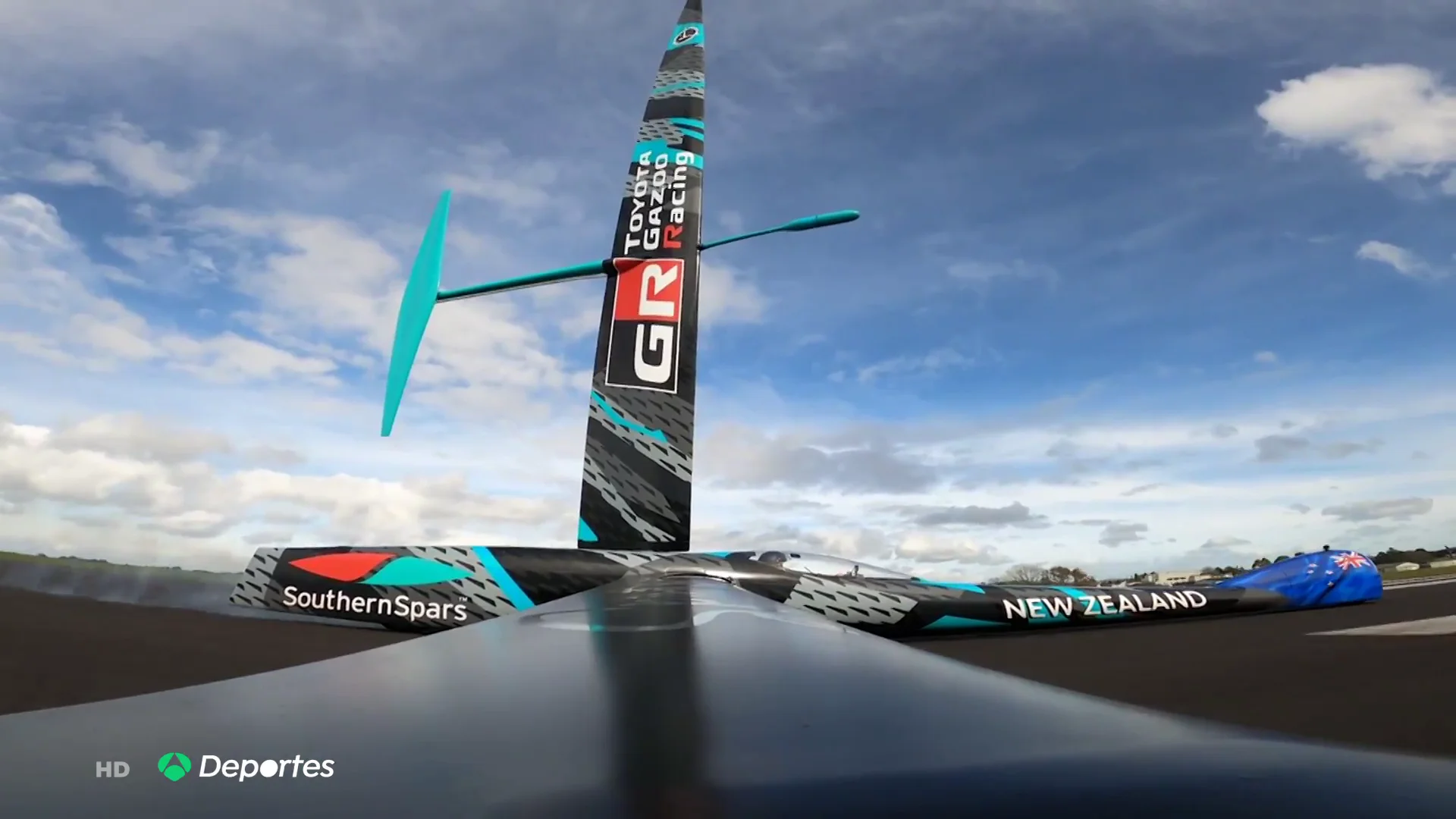 Team New Zealand: a por el récord de velocidad en tierra Team New Zealand: a por el récord de velocidad en tierra