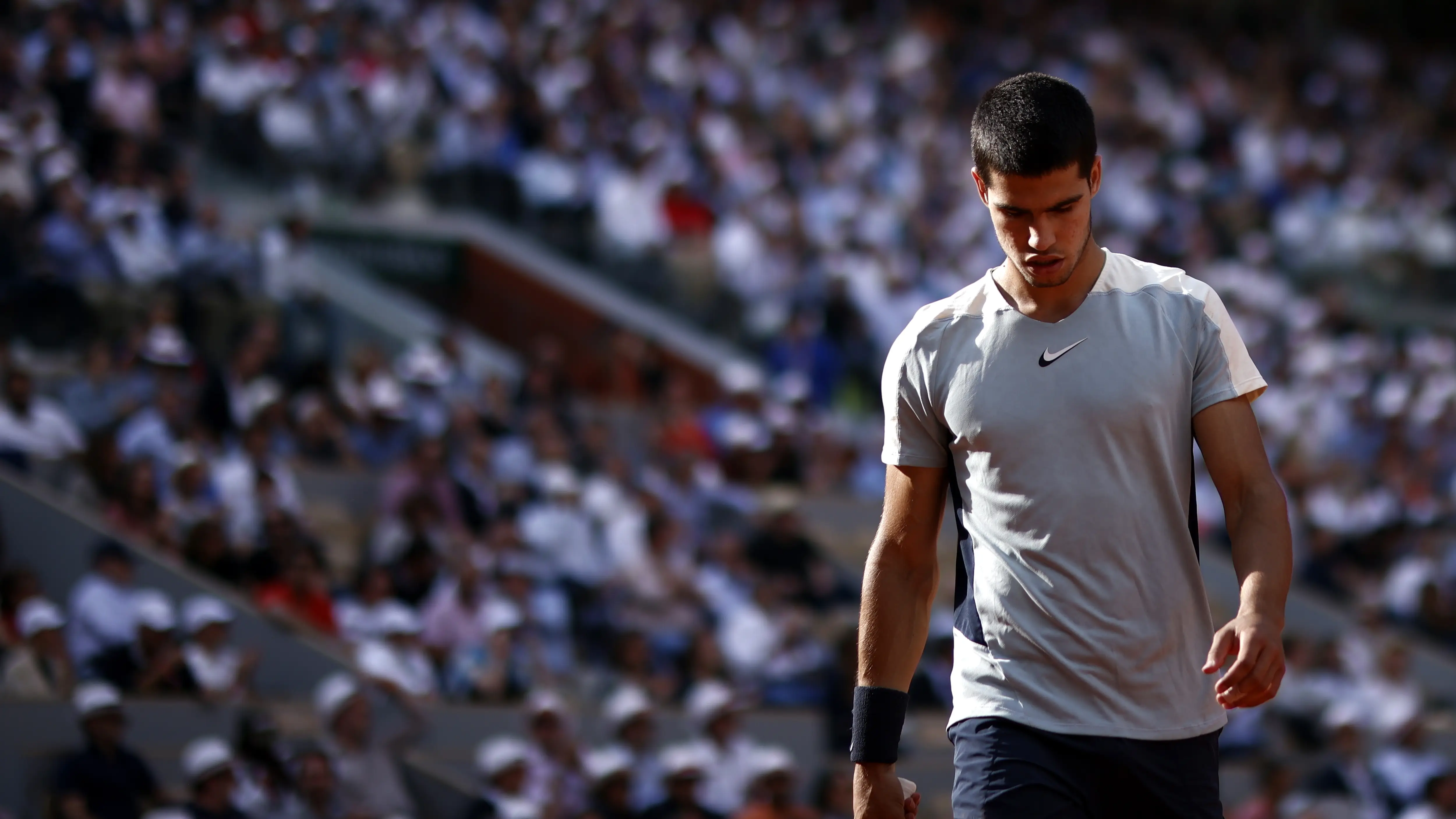Alexander Zverev elimina a Carlos Alcaraz en los cuartos de Roland Garros Alexander Zverev elimina a Carlos Alcaraz en los cuartos de Roland Garros