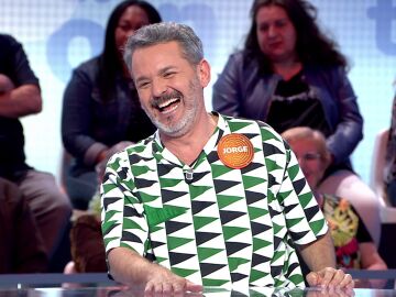 El ingenioso chiste de Roberto Leal a Jorge Lucas por su camiseta en ‘Pasapalabra’ 