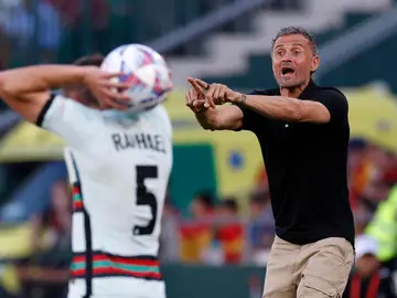 Luis Enrique durante el partido entre España y Portugal de la Nations League Luis Enrique durante el partido entre España y Portugal de la Nations League