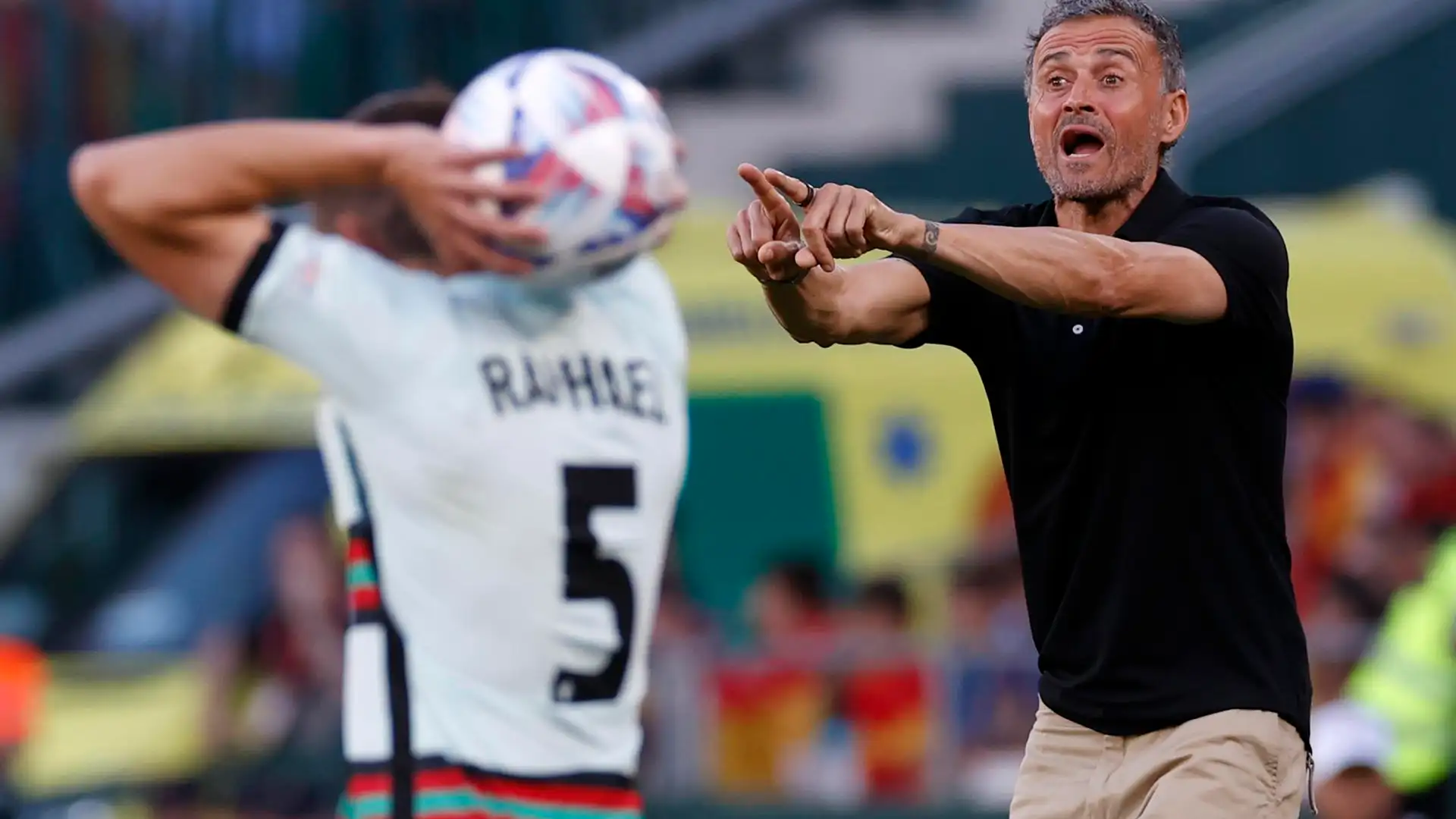 Luis Enrique durante el partido entre Espa&ntilde;a y Portugal de la Nations League