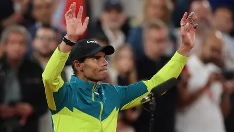 Nadal, en la final de Roland Garros tras el abandono de Zverev: "Estoy muy triste" Nadal, en la final de Roland Garros tras el abandono de Zverev: "Estoy muy triste"