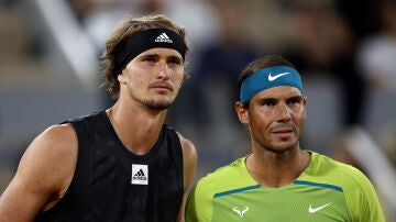 Rafa Nadal y Alexander Zverev en Roland Garros en 2022