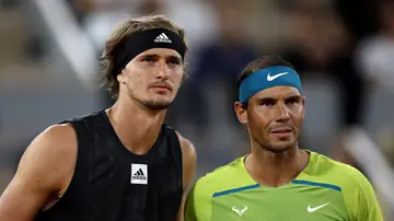 Rafa Nadal y Alexander Zverev en Roland Garros en 2022