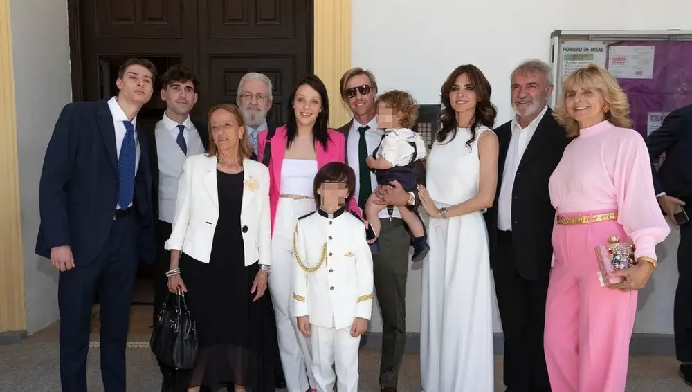 Guti, Romina Belluscio y sus hijos Enzo y Romeo junto a Aitor y Zayra Gutiérrez