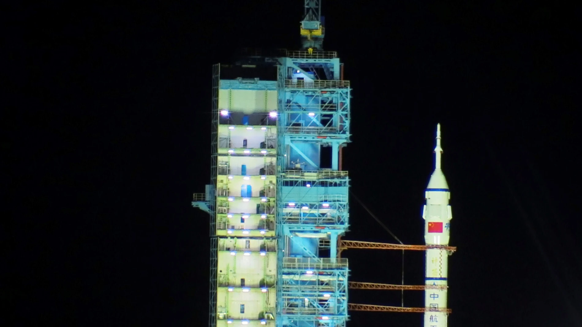 China lanza la nave tripulada Shenzhou-14 para completar su estación espacial