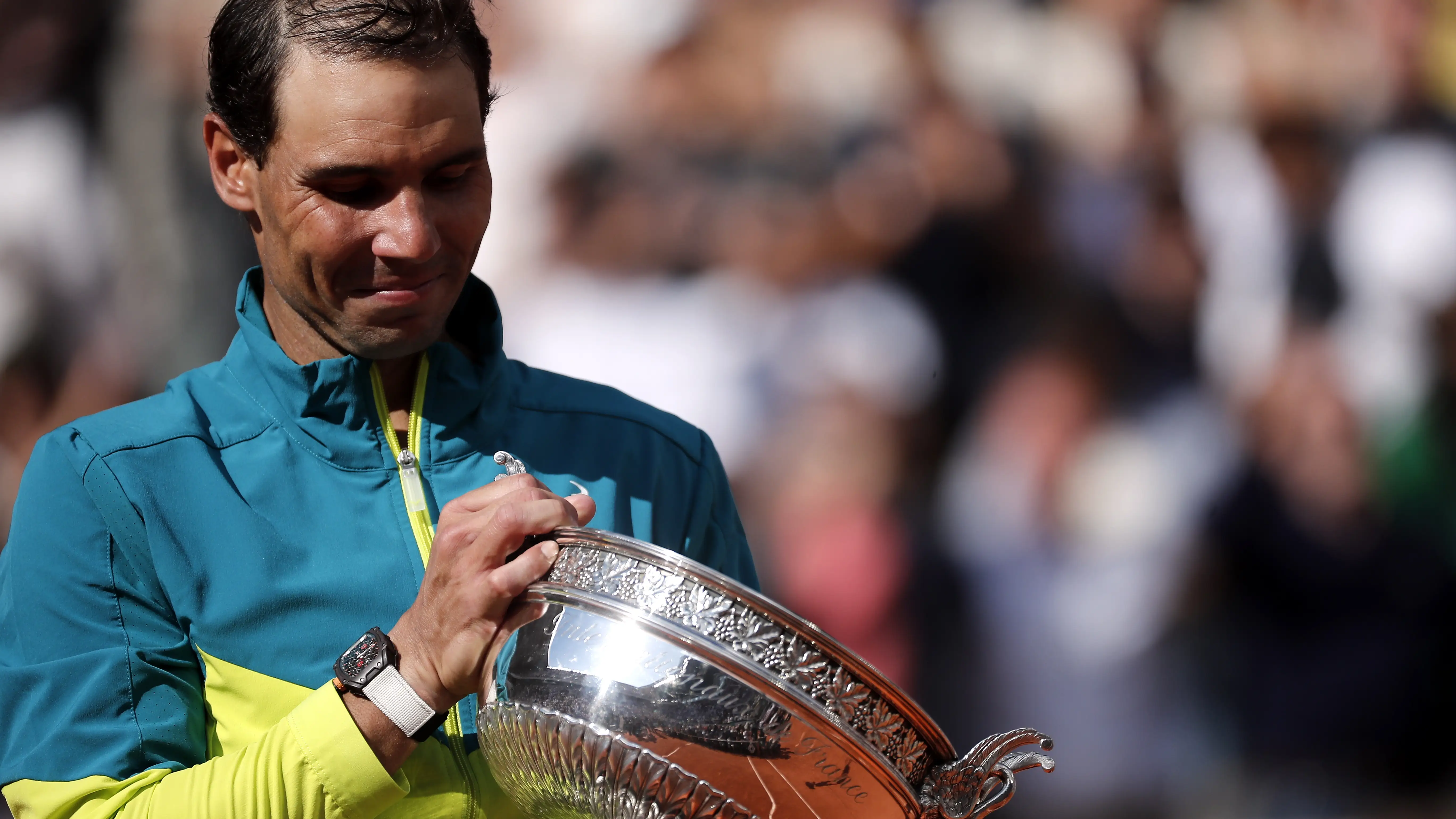 Nadal desmiente su retirada tras ganar Roland Garros: "Voy a seguir intentándolo" Nadal desmiente su retirada tras ganar Roland Garros: "Voy a seguir intentándolo"