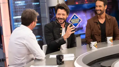 Una música para cada personaje: Álvaro Morte confiesa en 'El Hormiguero 3.0' el secreto de su éxito Una música para cada personaje: Álvaro Morte confiesa en 'El Hormiguero 3.0' el secreto de su éxito