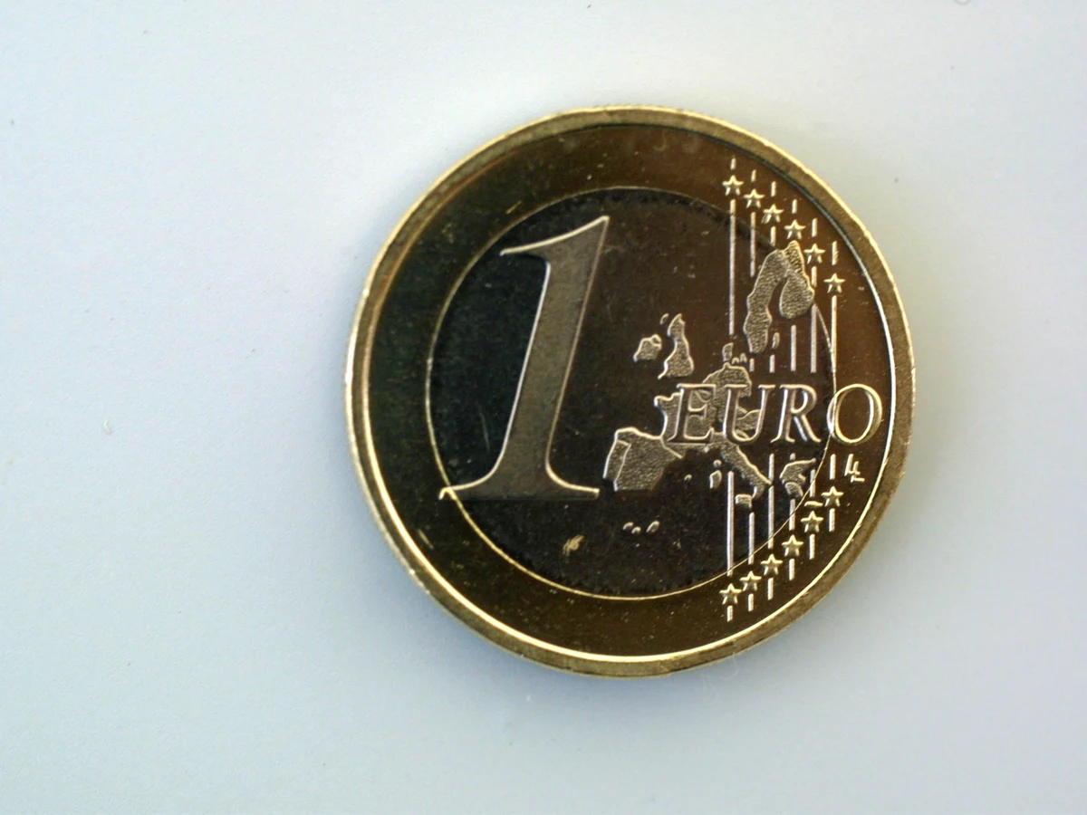 El curioso detalle que hace que esta moneda de 1 euro pueda valer 105 euros