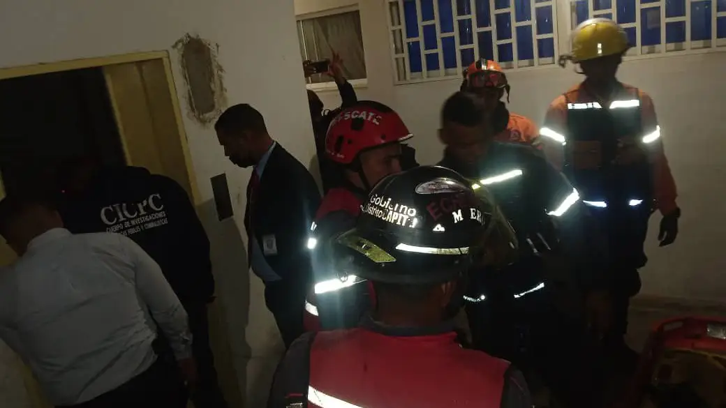 Tragedia en Venezuela: una niña de 5 muere tras caer 12 pisos por el hueco de un ascensor Tragedia en Venezuela: una niña de 5 muere tras caer 12 pisos por el hueco de un ascensor