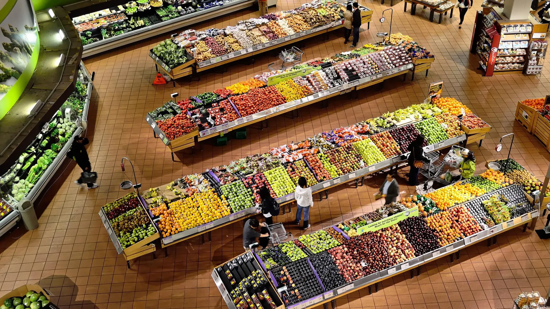 Imagen de archivo de alimentos en un supermercado