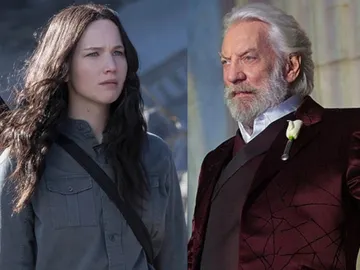 Jennifer Lawrence y Donald Sutherland en 'Los juegos del hambre' Jennifer Lawrence y Donald Sutherland en 'Los juegos del hambre'