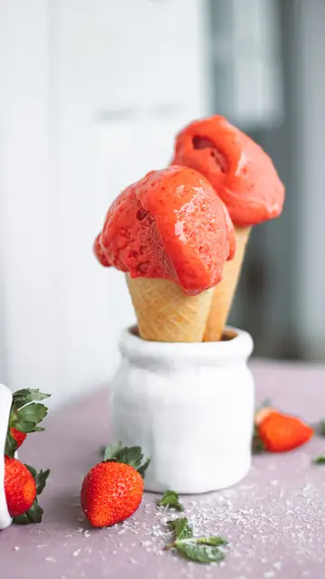 Helado de fresa natural Helado de fresa natural
