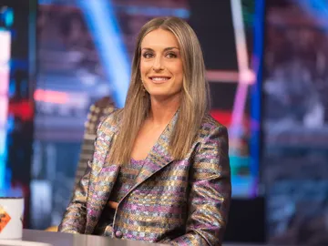 Alexia Putellas explica los cambios en las primas de la selección femenina y masculina de fútbol: "No vamos a cobrar lo mismo" Alexia Putellas explica los cambios en las primas de la selección femenina y masculina de fútbol: "No vamos a cobrar lo mismo"