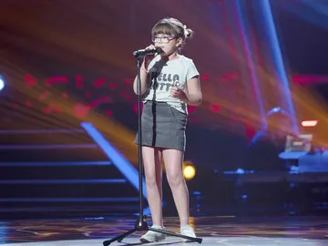 Así ha sido la actuación de fantasía de Carla Pintor cantando ‘Un mundo ideal’ en ‘La Voz Kids’ Así ha sido la actuación de fantasía de Carla Pintor cantando ‘Un mundo ideal’ en ‘La Voz Kids’
