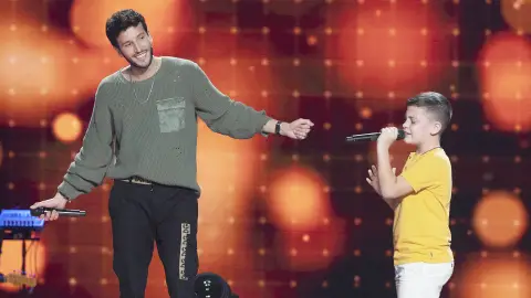 ¡Emocionante! Sebastián Yatra canta con Joel Tena el tema ‘Cómo mirarte’ en ‘La Voz Kids’ ¡Emocionante! Sebastián Yatra canta con Joel Tena el tema ‘Cómo mirarte’ en ‘La Voz Kids’