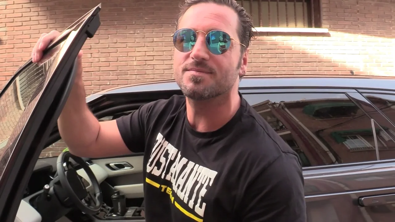 David Bustamante revela cómo estuvo presente en el bautizo del hijo de su exmujer Paula Echevarría y Miguel Torres David Bustamante revela cómo estuvo presente en el bautizo del hijo de su exmujer Paula Echevarría y Miguel Torres
