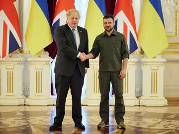 Boris Johnson junto a Volodímir Zelenski en Kiev Boris Johnson junto a Volodímir Zelenski en Kiev