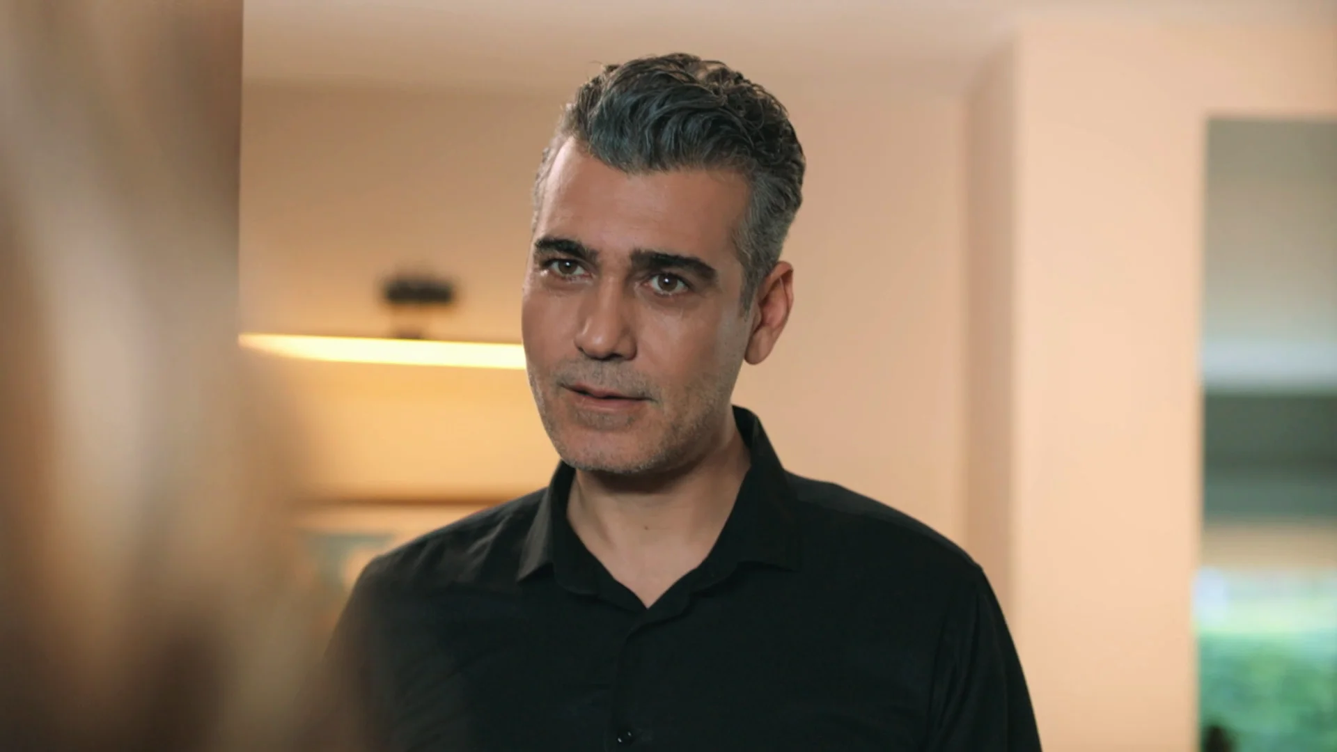 Volkan y Leyla se unen y organizan un plan para acabar con la relación de Asya y Aras Volkan y Leyla se unen y organizan un plan para acabar con la relación de Asya y Aras