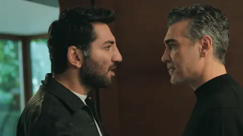 Aras le declara la guerra a Volkan: "A partir de ahora eres mi enemigo" Aras le declara la guerra a Volkan: "A partir de ahora eres mi enemigo"