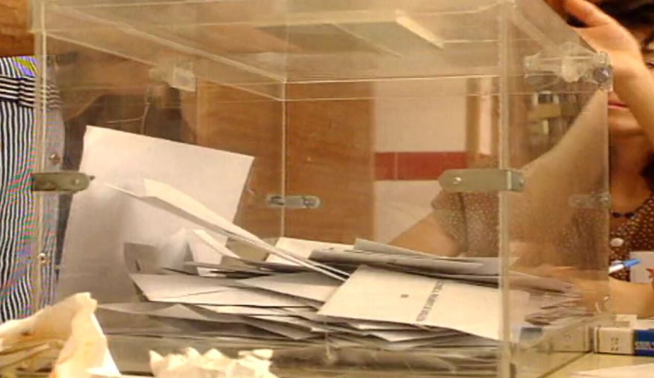 Urnas de elecciones 