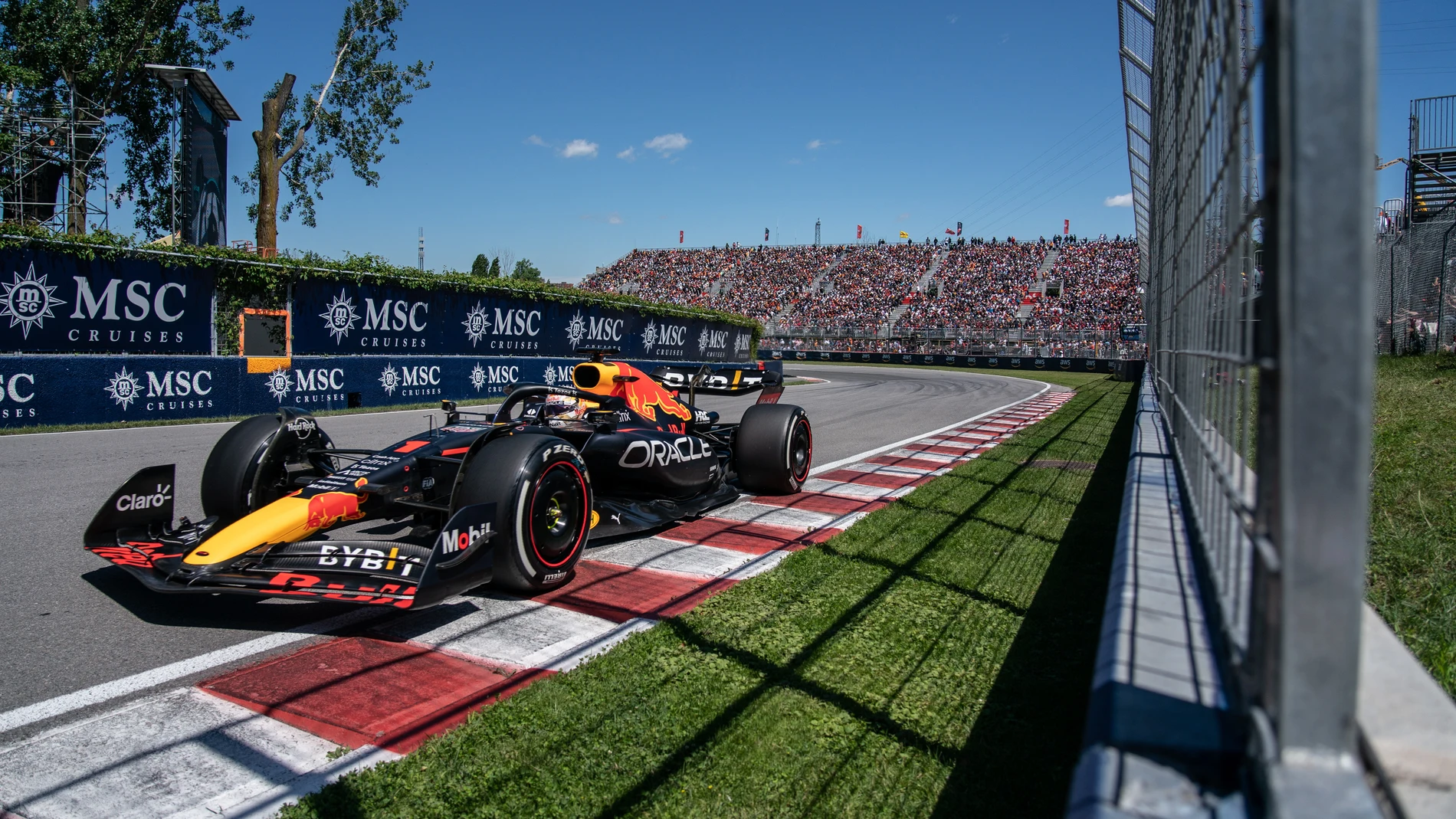 Verstappen mantiene a raya a Sainz y se impone en Canadá, Alonso fue 7º