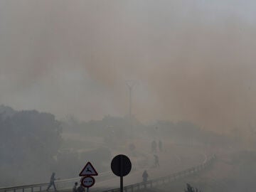 A3 Noticias 1 (20-06-22) Situación "altamente crítica" en Navarra por los incendios que han obligado a desalojar 13 localidades