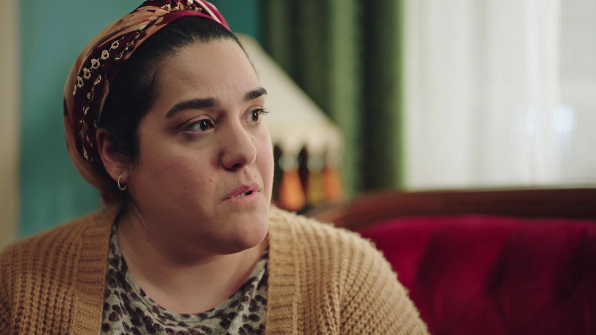 Okşan le cuenta a Bayram que no puede tener hijos: "Si quieres que nos divorciemos, lo asumir&eacute;" 