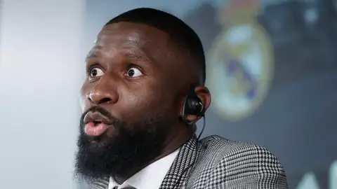 Rüdiger en su presentación con el Madrid Rüdiger en su presentación con el Madrid